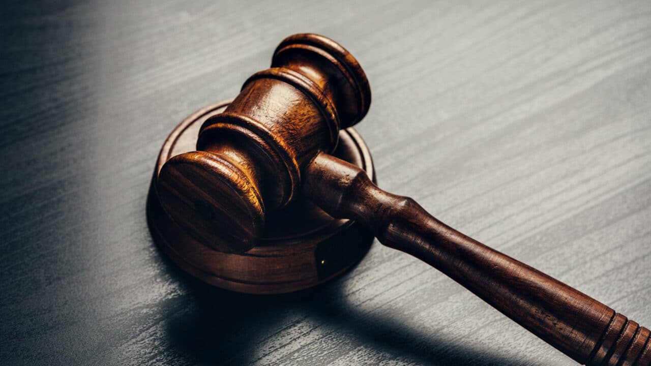 Arzt verklagen wegen unterlassener Hilfeleistung – Ihr Recht auf medizinische Hilfe