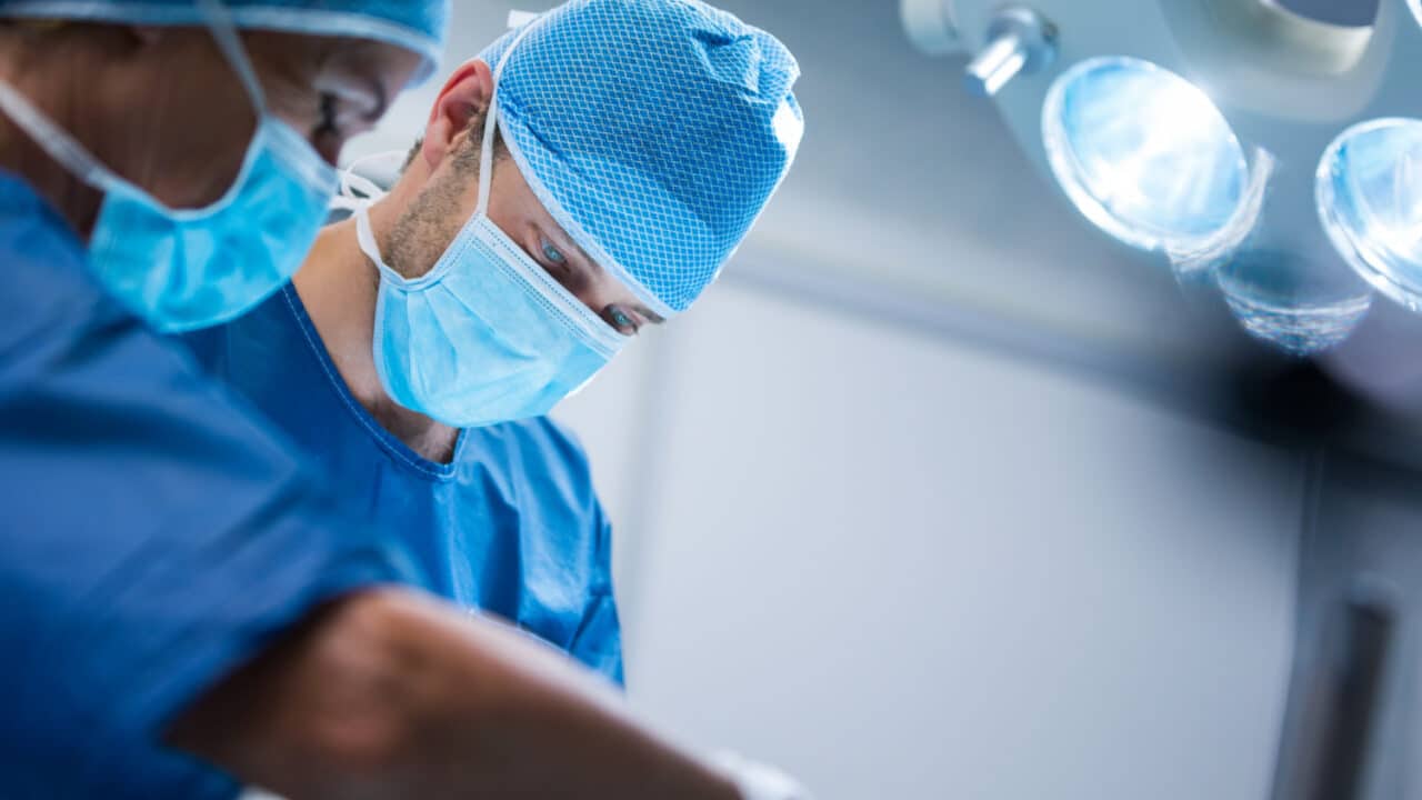 Kiefer OP schief gelaufen: Behandlungsfehler und Patientenrechte