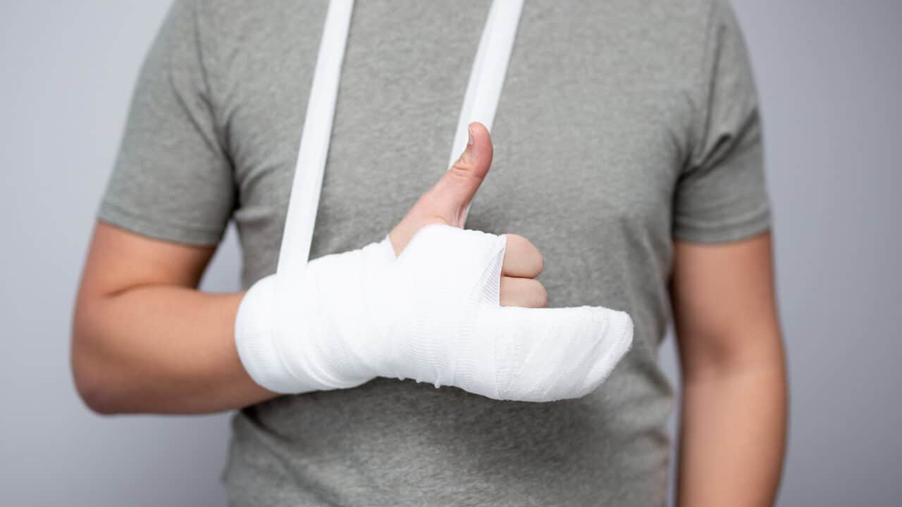 Schmerzensgeld bei Knochenbruch: Ansprüche, Beträge und wie Sie das Ihnen Zustehende durchsetzen